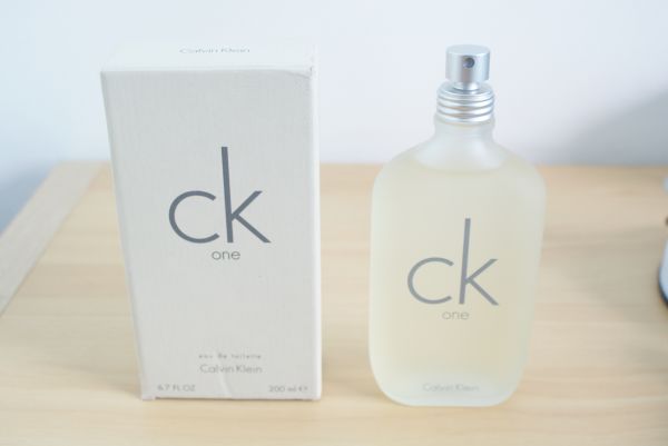 Perfume CK One Feminino 200ml. Ref: 869011000