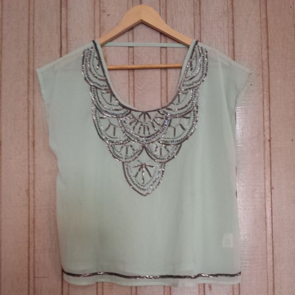 Blusa bordada verde